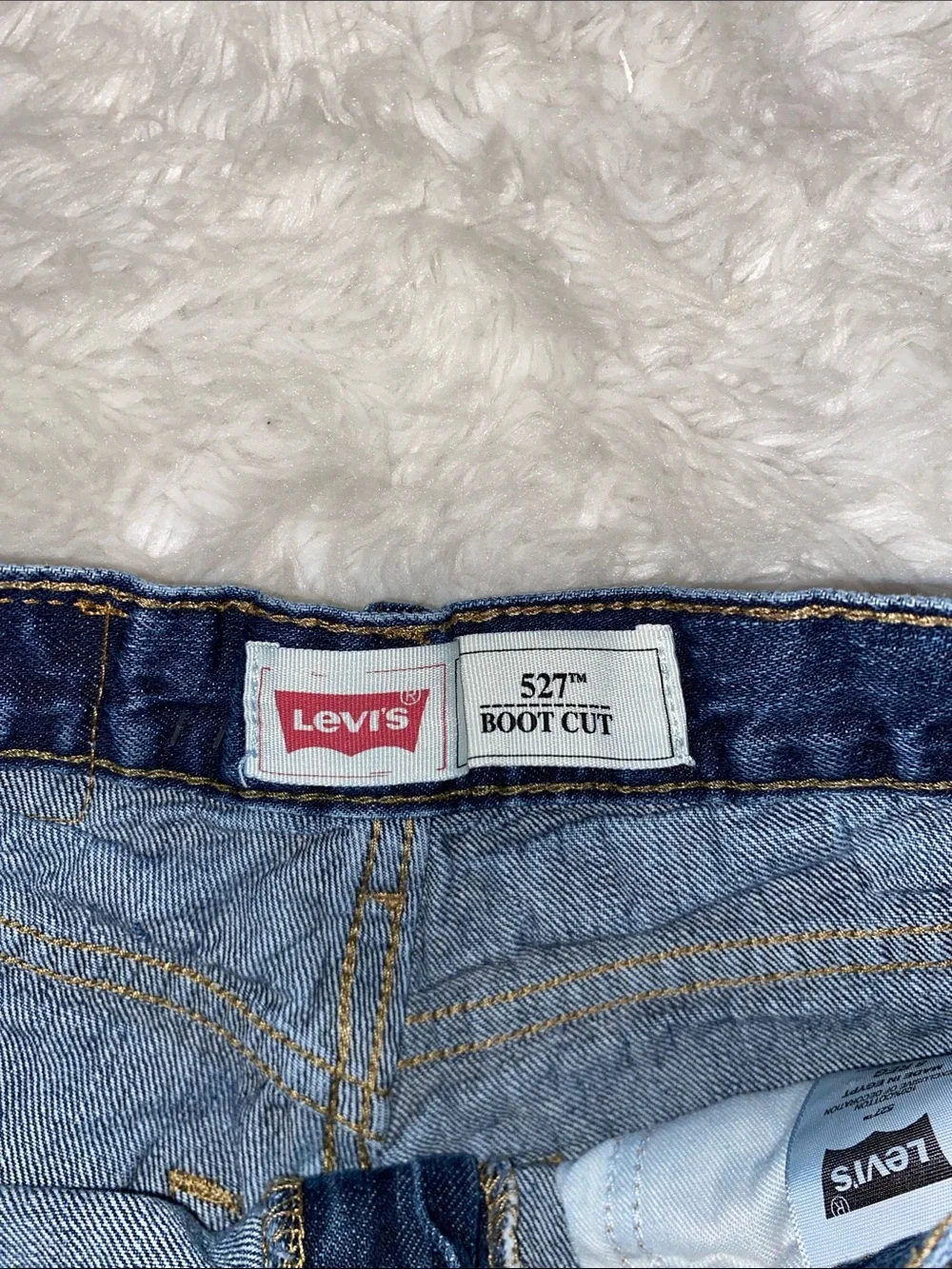 Levis levi’s 527